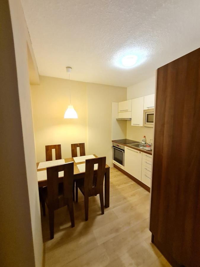 Apartman Na Kraji Lesa Všemina Buitenkant foto